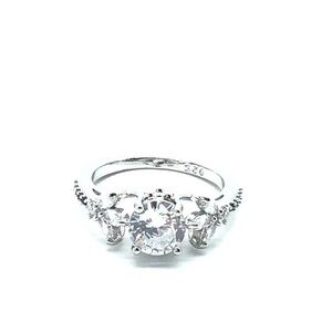 New white crystal fashion engagement ring size 7